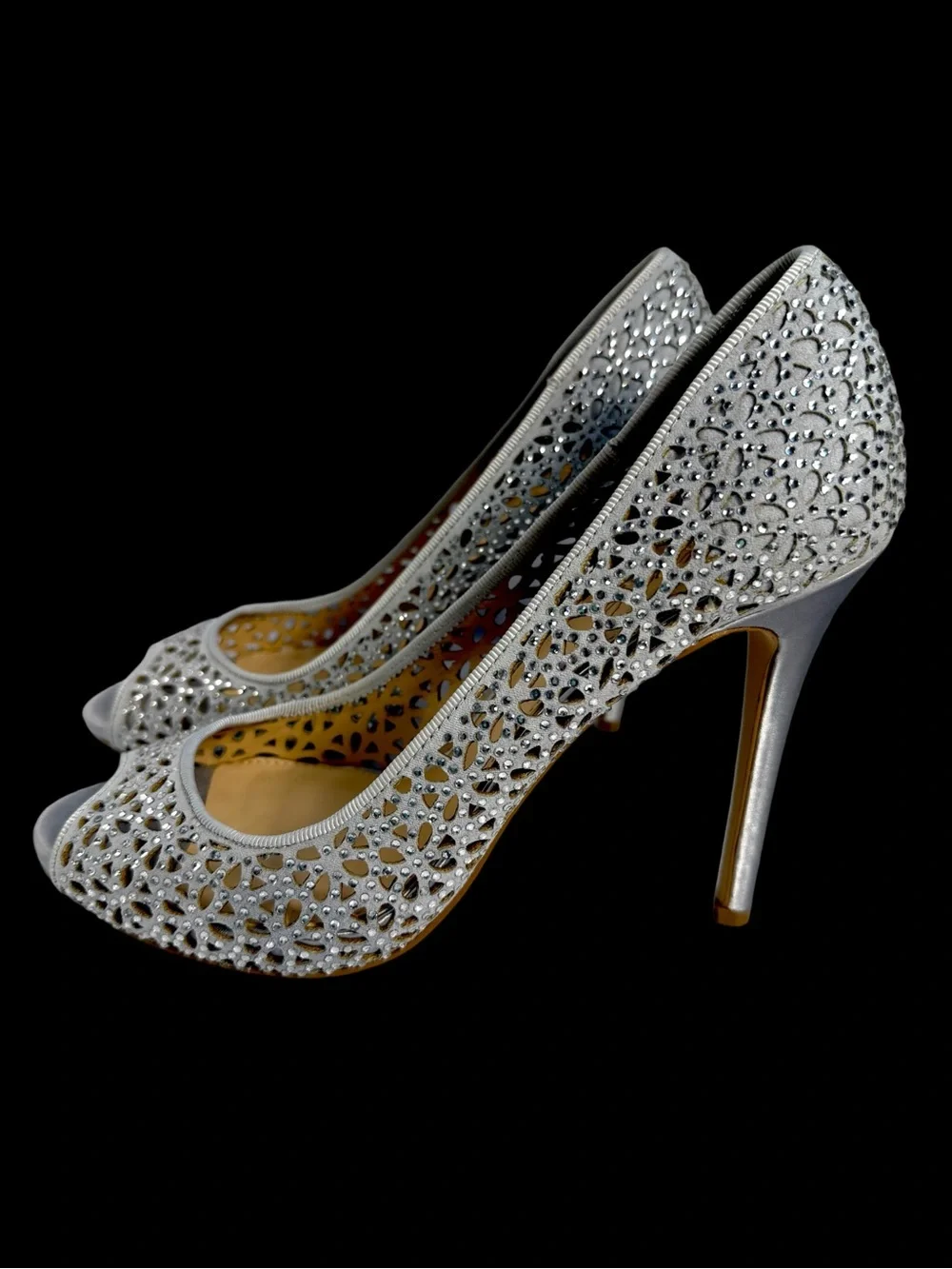 Badgley Mischka chic open